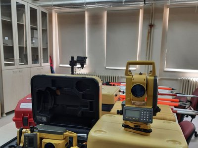 Elektronik Uzunluk Ölçer(Total Station)